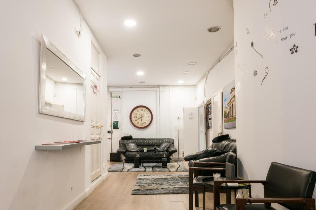 M&F 7 Rooms/7 Bathrooms Over Gran Via Madrid Luaran gambar