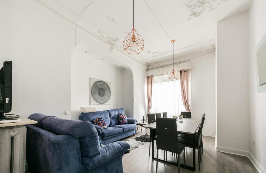 M&F 7 Rooms/7 Bathrooms Over Gran Via Madrid Luaran gambar