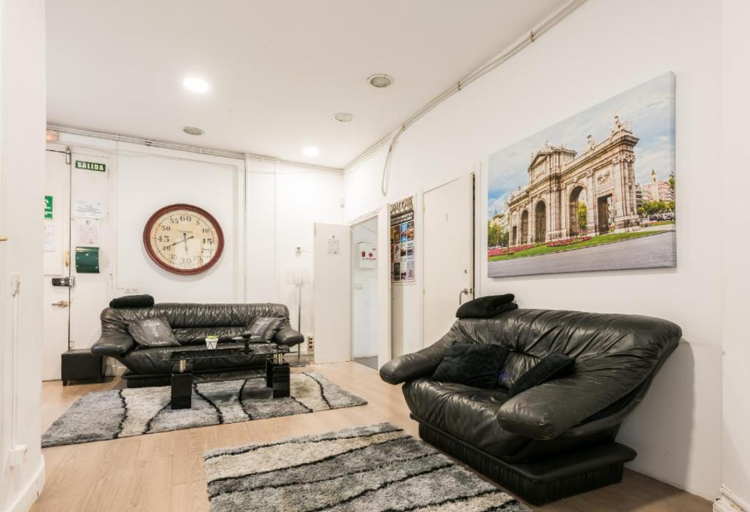 M&F 7 Rooms/7 Bathrooms Over Gran Via Madrid Luaran gambar