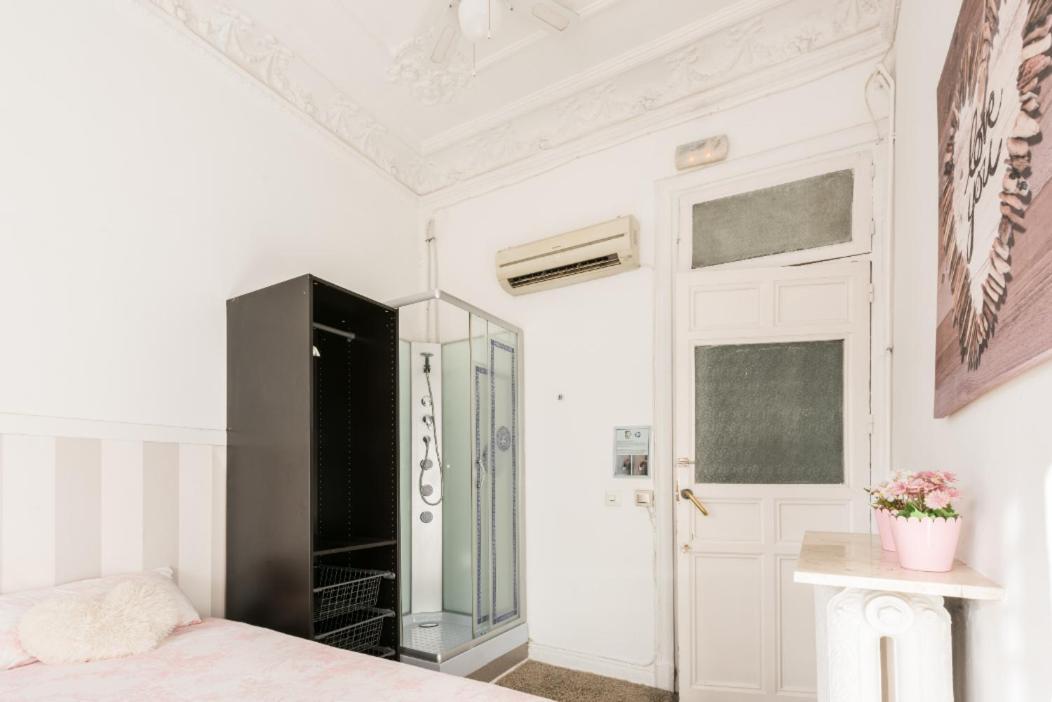 M&F 7 Rooms/7 Bathrooms Over Gran Via Madrid Luaran gambar