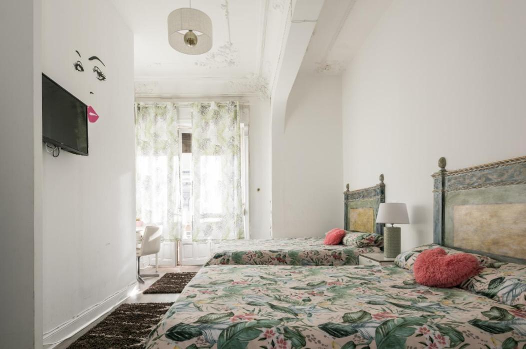 M&F 7 Rooms/7 Bathrooms Over Gran Via Madrid Luaran gambar